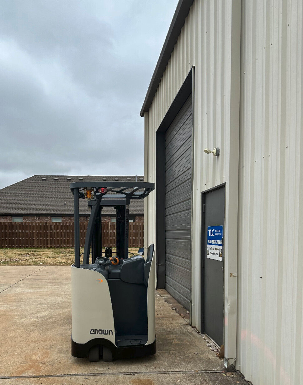 2017 Crown Forklift | 9294.9 Hours - 3500lb capacity