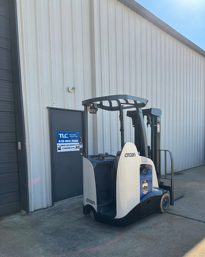 2015 Crown Forklift | 10,177 hrs - 3500lb capacity