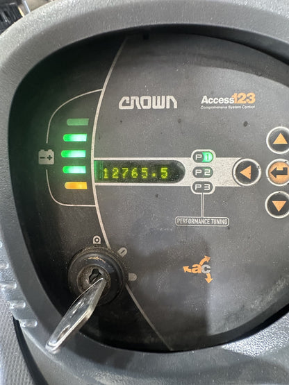 8944121