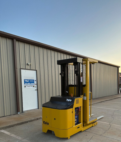 2004 Yale Stock Picker | 4649 hrs - 3000lb capacity