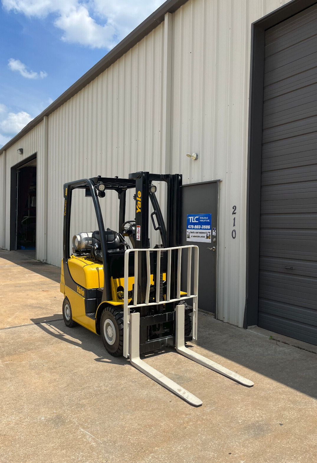 2013 Yale Propane Lift | 2806 hrs - 4000lb capacity