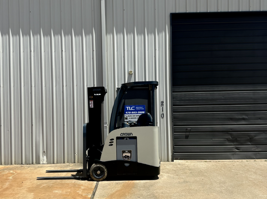 2014 Crown RC Forklift | 11,916 hrs - 3500lb capacity