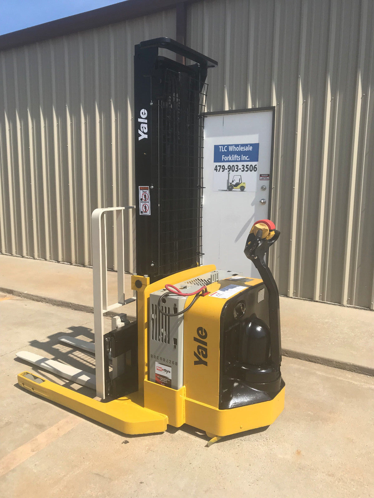 2012 Yale Walkie Stacker | 4495 hrs - 3800lb capacity