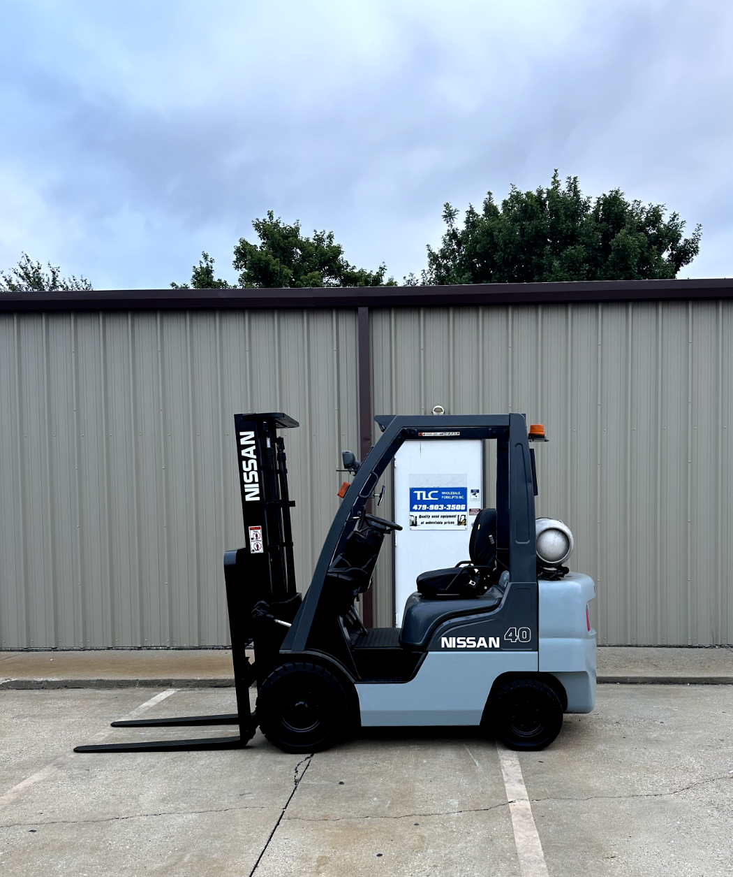 2013 Nissan Propane Forklift | 10,284 hrs - 4000lb capacity