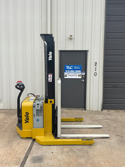 2016 Yale Walkie Stacker | 1068 hrs - 3800lb capacity