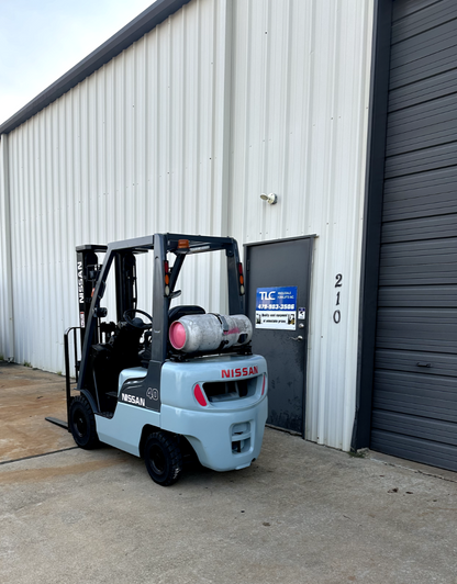 2012 Nissan Propane Forklift | 4739 hrs - 4000lb capacity