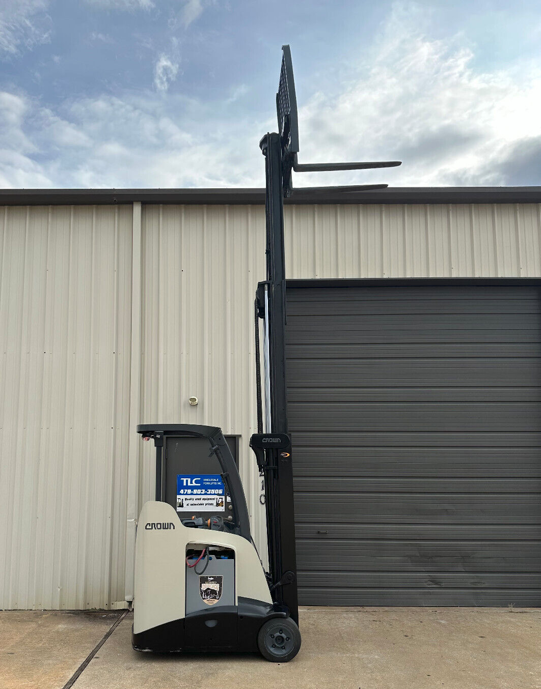 2014 Crown Forklift | 11,547 hrs - 3500lb capacity