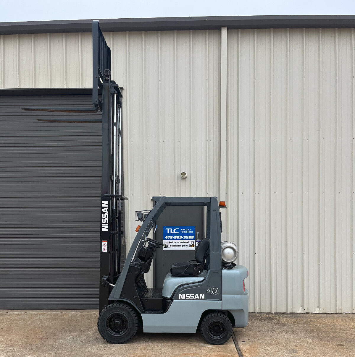 2012 Nissan Propane Forklift | 2949 hrs - 4000lb capacity