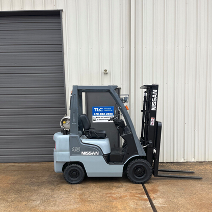 2009 Nissan Propane Forklift | 2317 hrs - 4000lb capacity