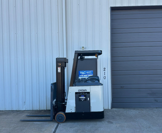 2005 Crown RC Forklift | 11,350 hrs - 3500lb capacity