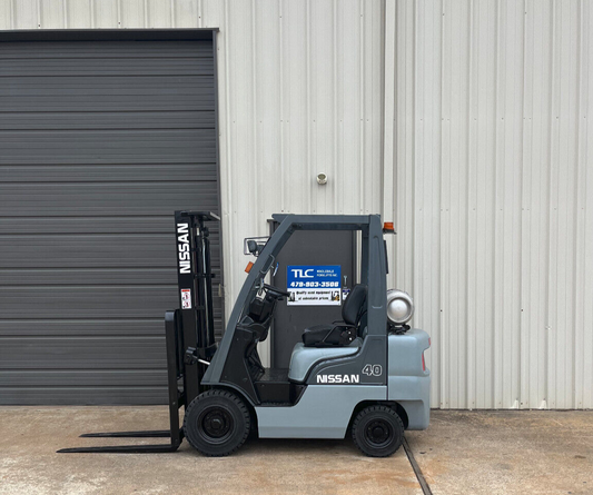 2012 Nissan Propane Forklift | 2949 hrs - 4000lb capacity