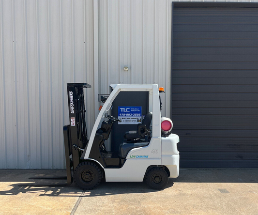 2014 Unicarriers Propane Forklift | 1945 hrs - 4000lb capacity