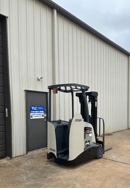 2017 Crown Forklift | 9294.9 Hours - 3500lb capacity