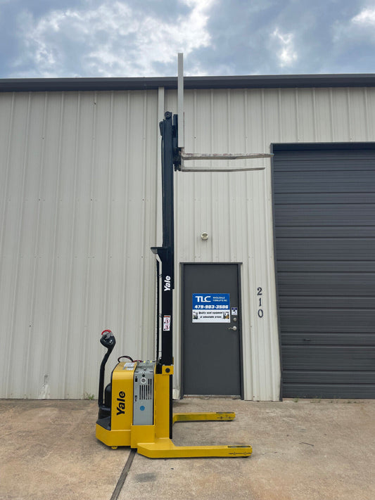 2016 Yale Walkie Stacker | 1068 hrs - 3800lb capacity